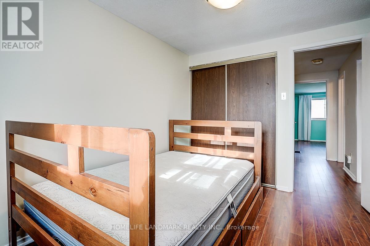 32 - 1121 Sandhurst Circle, Toronto, Ontario  M1V 1V4 - Photo 21 - E12611220