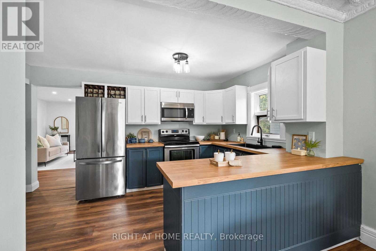 94 Main Street, North Dundas, Ontario  K0A 2R0 - Photo 11 - X12432343