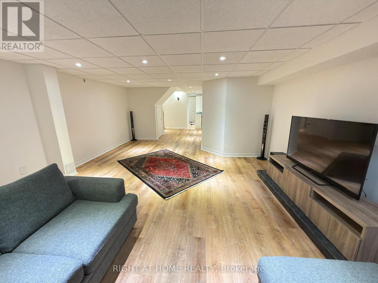 3 Bellagio Crescent, Vaughan, Ontario  L4K 5J9 - Photo 3 - N12611200