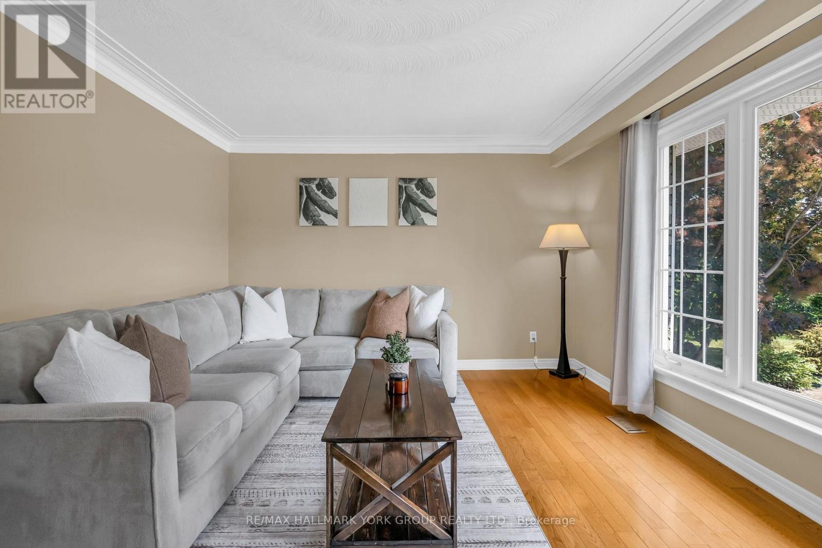 8 Rushton Road, Georgina, Ontario  L0E 1S0 - Photo 14 - N12611230