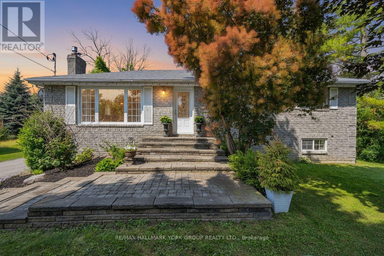 8 Rushton Road, Georgina, Ontario  L0E 1S0 - Photo 2 - N12611230