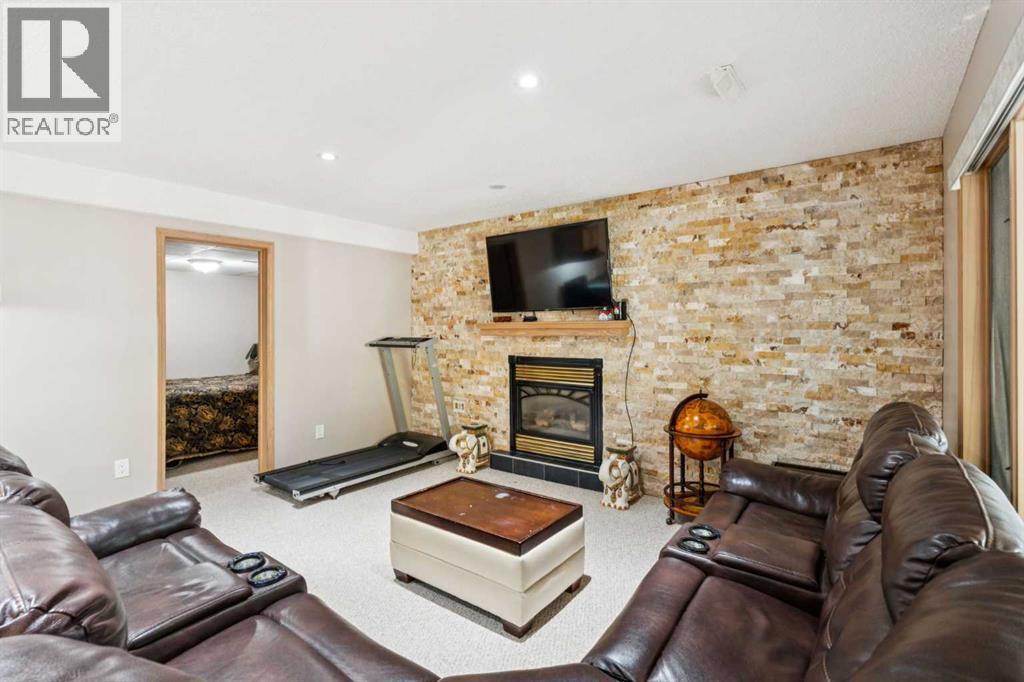 26 Mt Robson Close Se, Calgary, Alberta  T2Z 2B8 - Photo 17 - A2262995