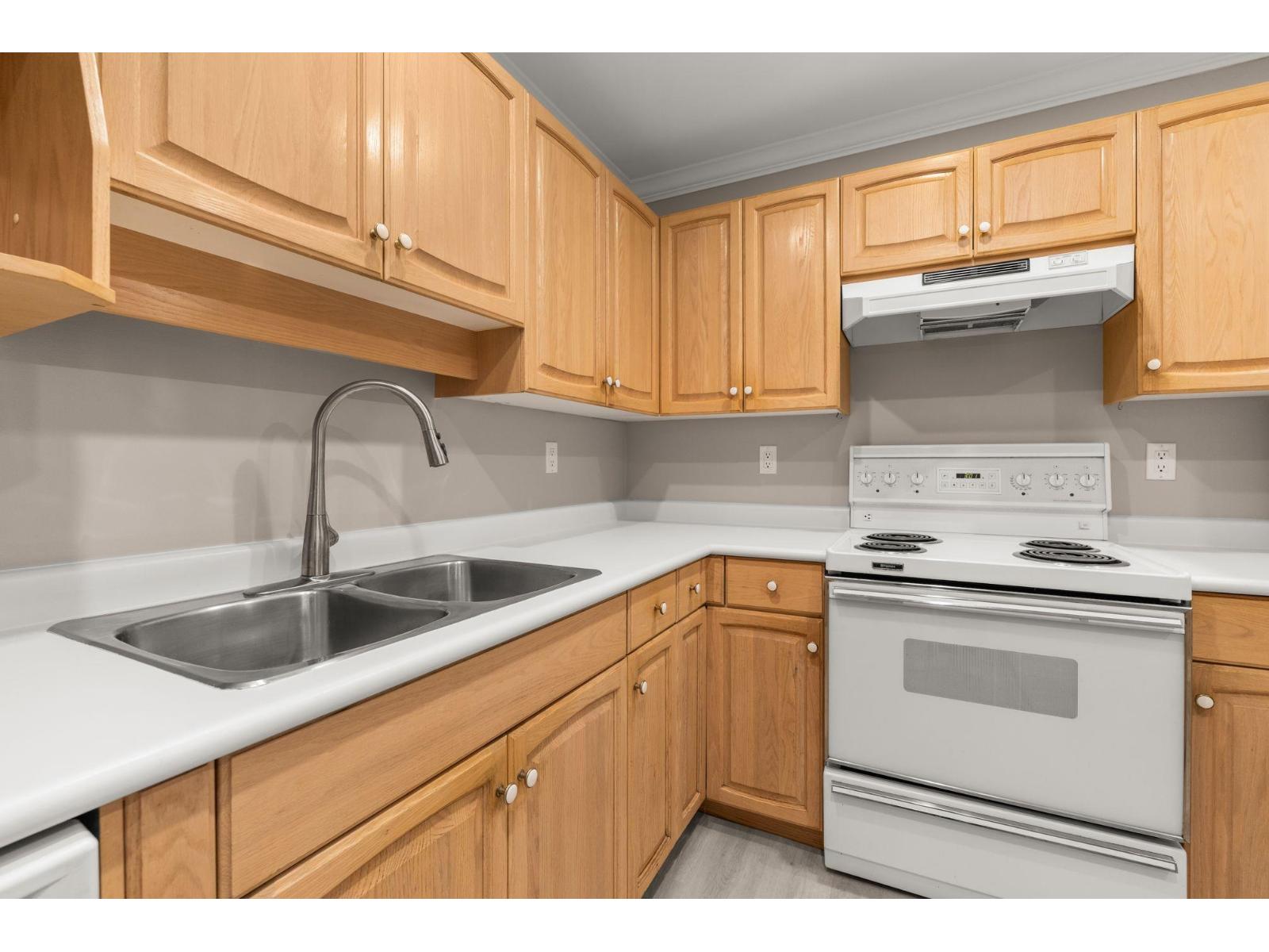 209 32044 Old Yale Road, Abbotsford, British Columbia V2T 2C9 - Photo 18 - R3070537