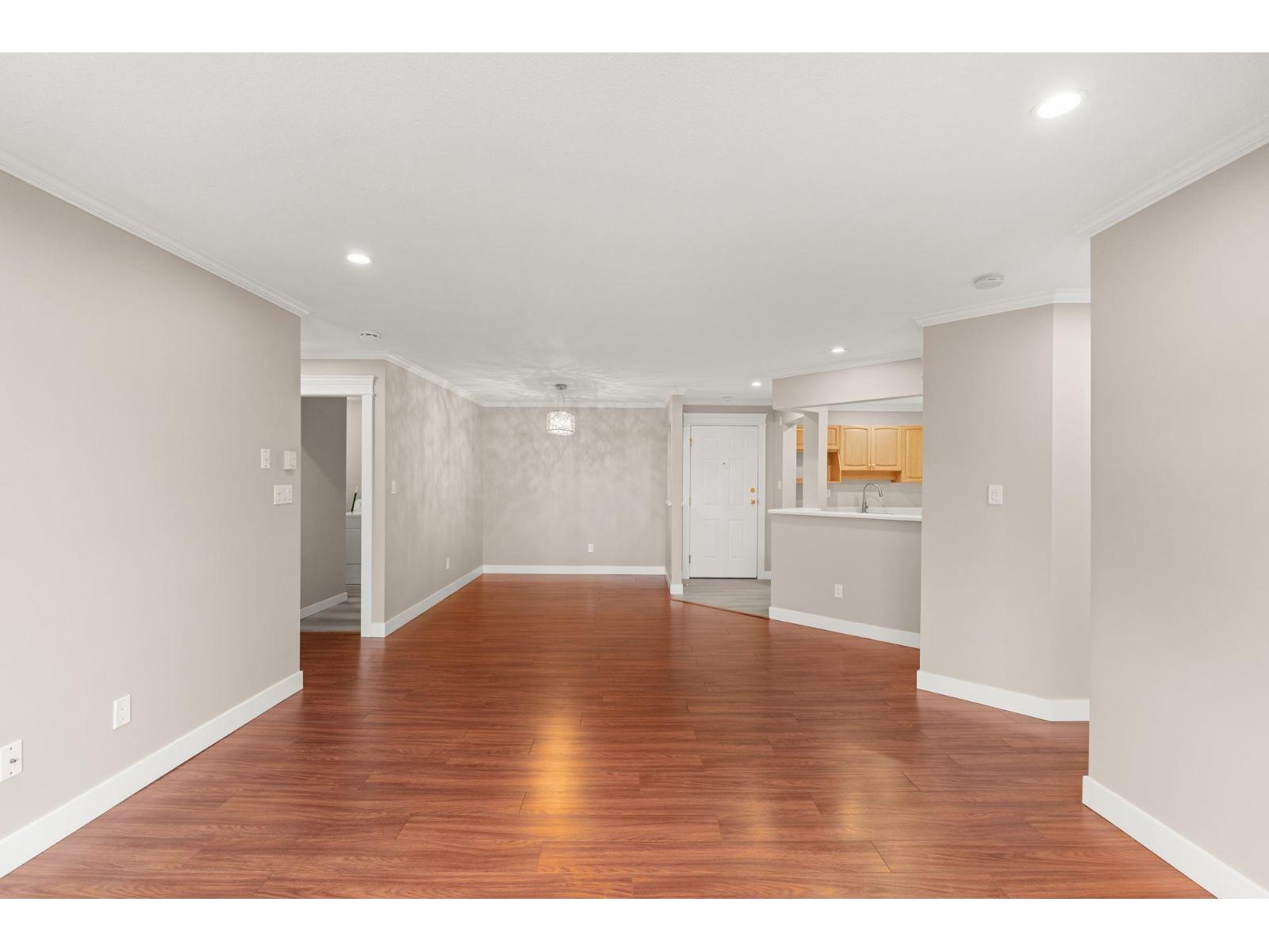 209 32044 Old Yale Road, Abbotsford, British Columbia V2T 2C9 - Photo 12 - R3070537