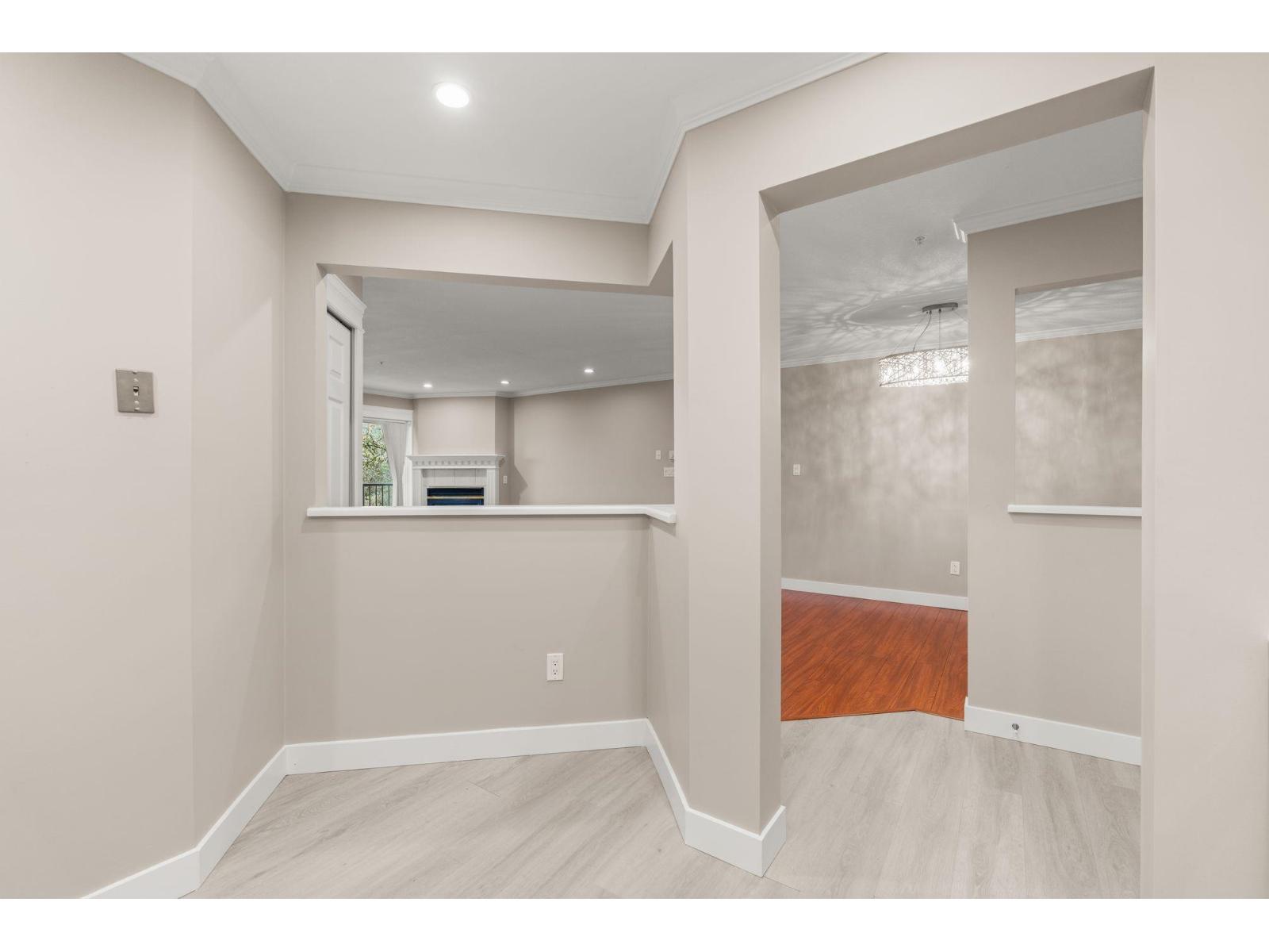 209 32044 Old Yale Road, Abbotsford, British Columbia V2T 2C9 - Photo 17 - R3070537