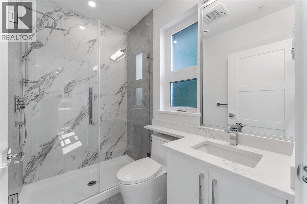 842 St. Denis Avenue, North Vancouver, British Columbia  V7J 2G4 - Photo 13 - R3056538