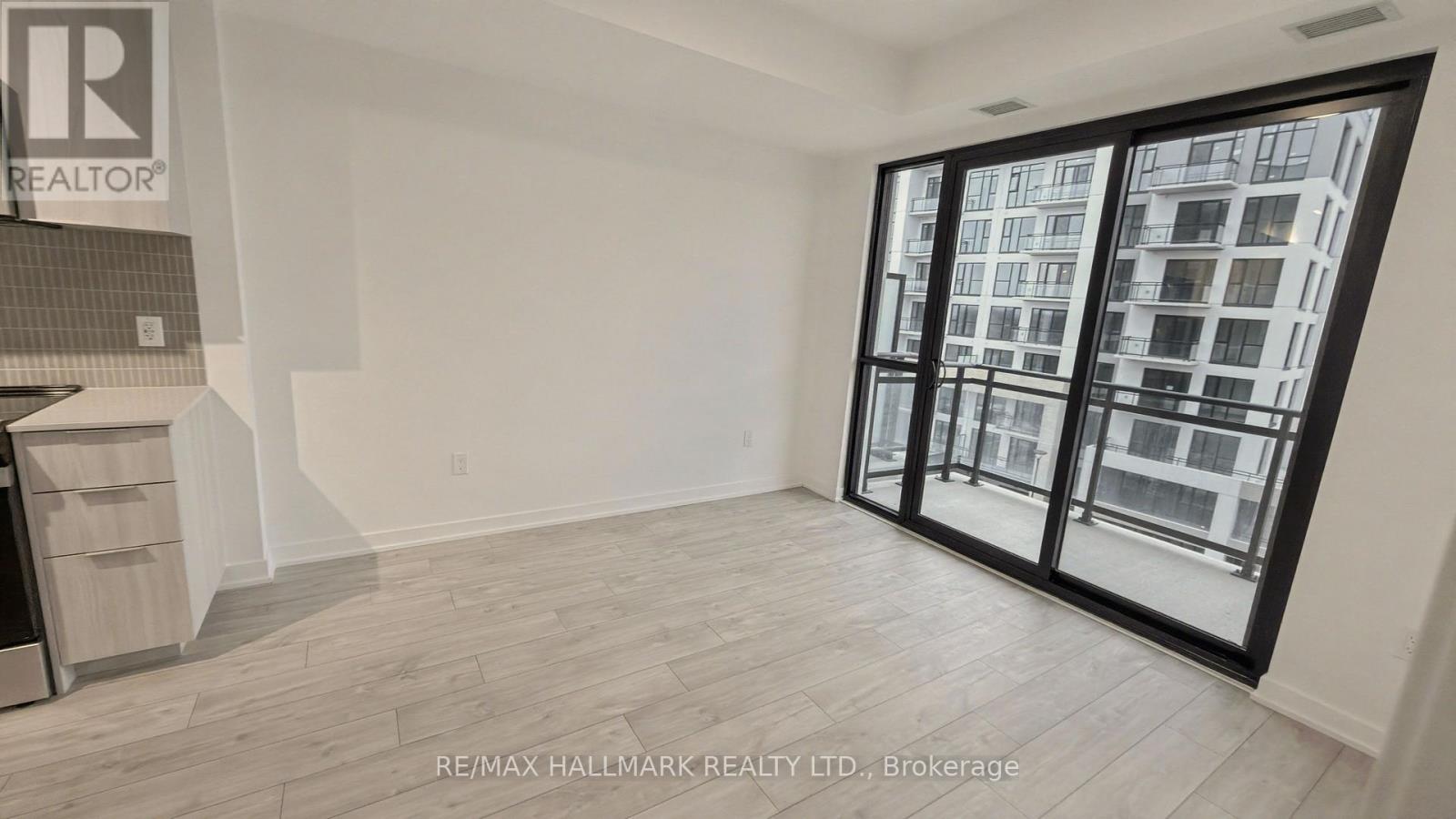 506 - 720 Whitlock Avenue, Milton, Ontario  L9E 2B5 - Photo 9 - W12611238