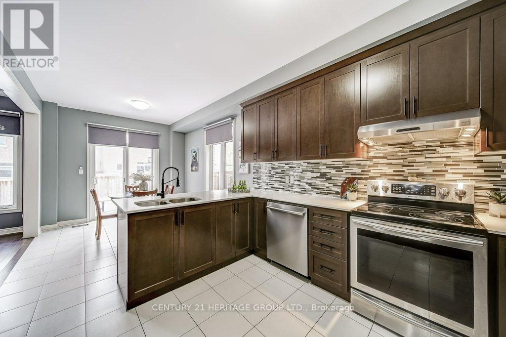 61 Algeo Way, Bradford West Gwillimbury, Ontario  L3Z 0W1 - Photo 22 - N12609490