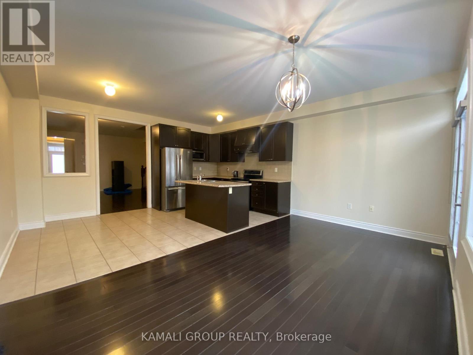 135 Lindbergh Drive, Vaughan, Ontario L4H 3L7 - Photo 1 - N12600754