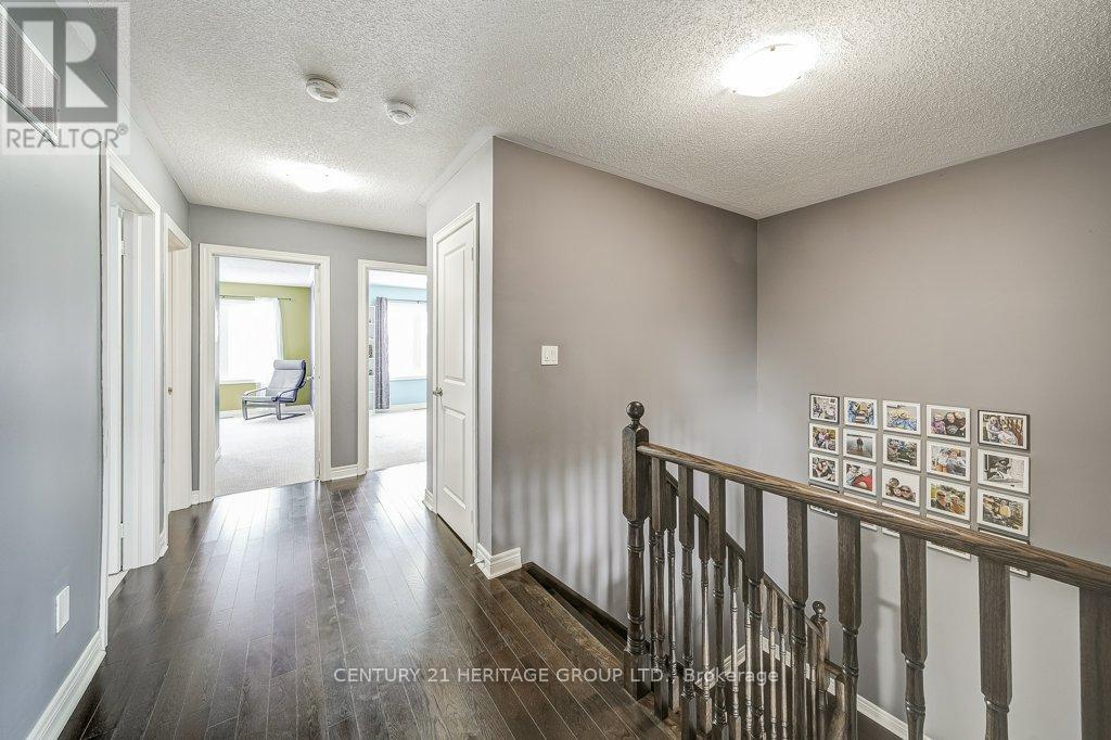 61 Algeo Way, Bradford West Gwillimbury, Ontario  L3Z 0W1 - Photo 24 - N12609490