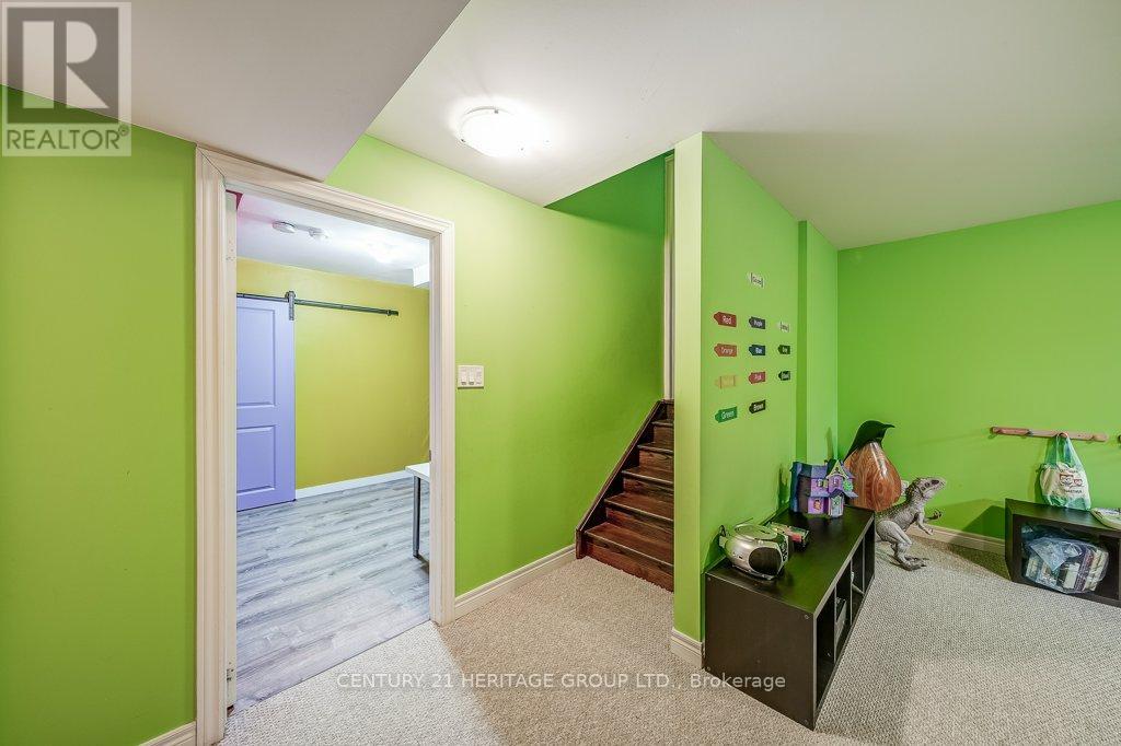 61 Algeo Way, Bradford West Gwillimbury, Ontario  L3Z 0W1 - Photo 42 - N12609490