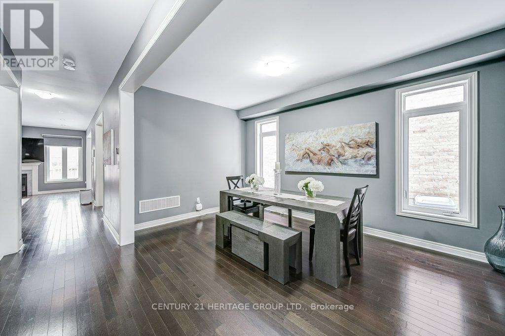 61 Algeo Way, Bradford West Gwillimbury, Ontario  L3Z 0W1 - Photo 6 - N12609490