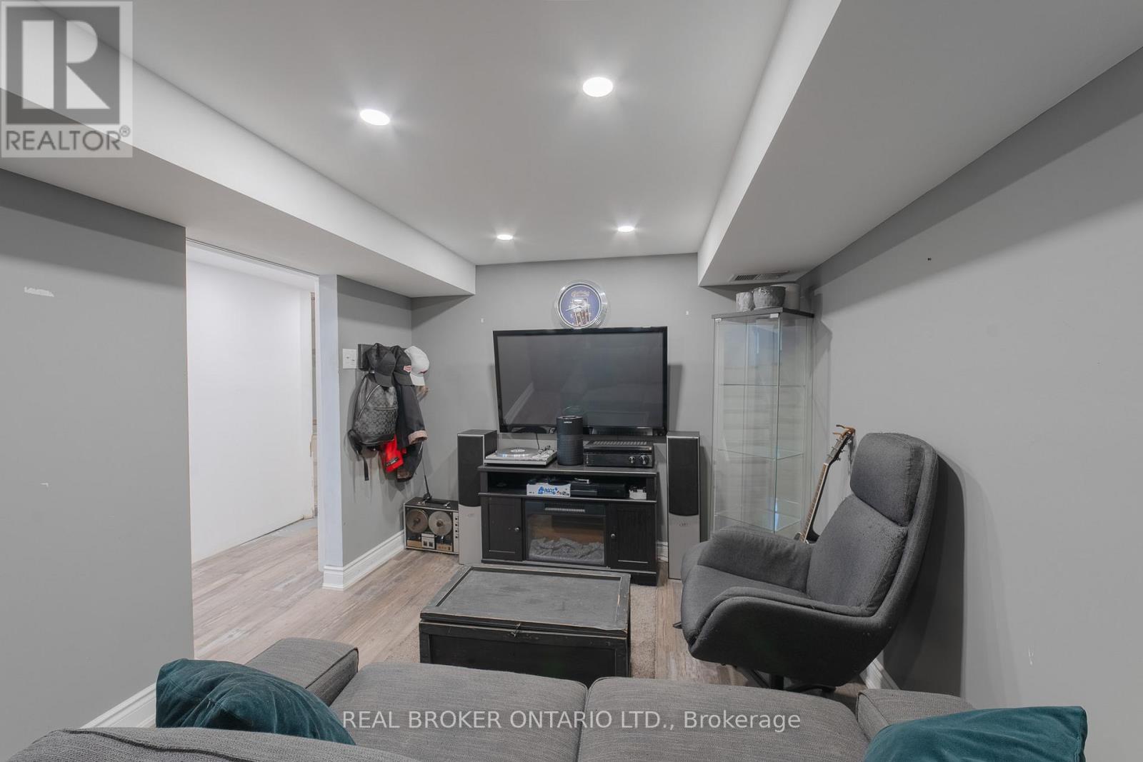 66 Maitland Street, Thorold, Ontario  L2V 3A9 - Photo 23 - X12611254