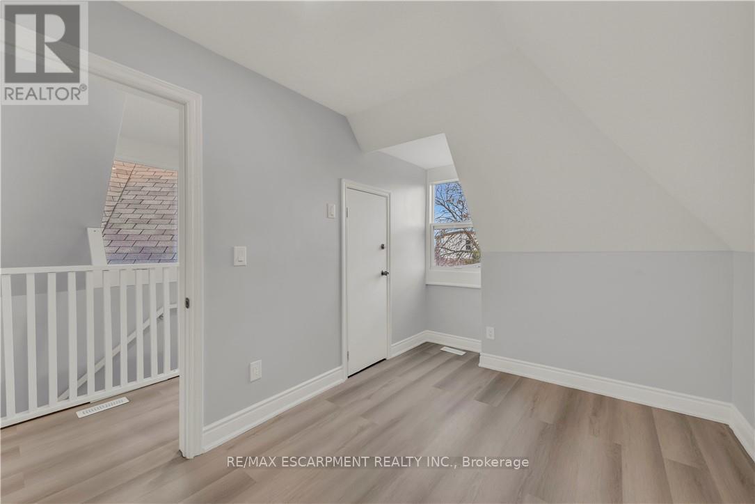 Upper - 51 Wellington Street S, Hamilton, Ontario  L8N 2P9 - Photo 22 - X12611260