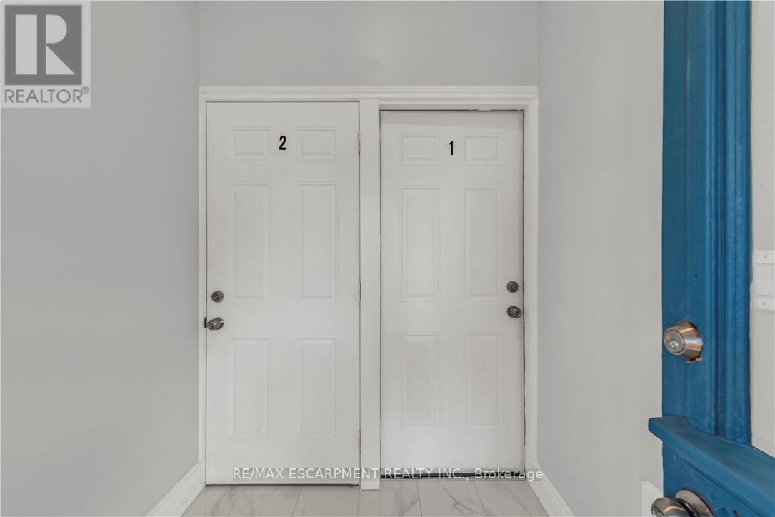 Upper - 51 Wellington Street S, Hamilton, Ontario  L8N 2P9 - Photo 4 - X12611260