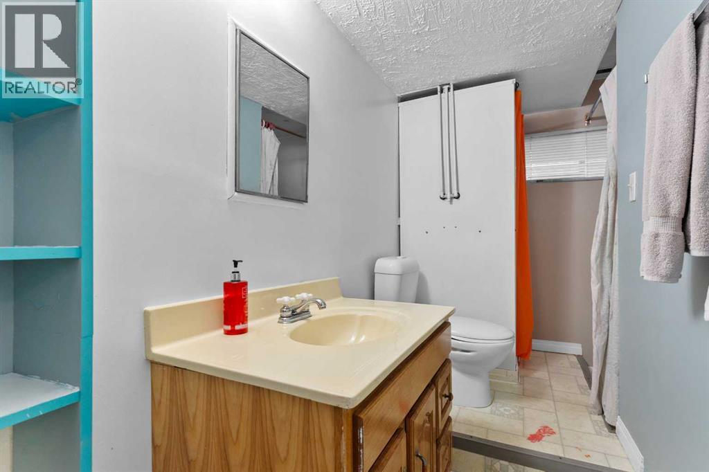 102-4042 Highway 587, Rural Red Deer County, Alberta  T0M 0K0 - Photo 41 - A2153842