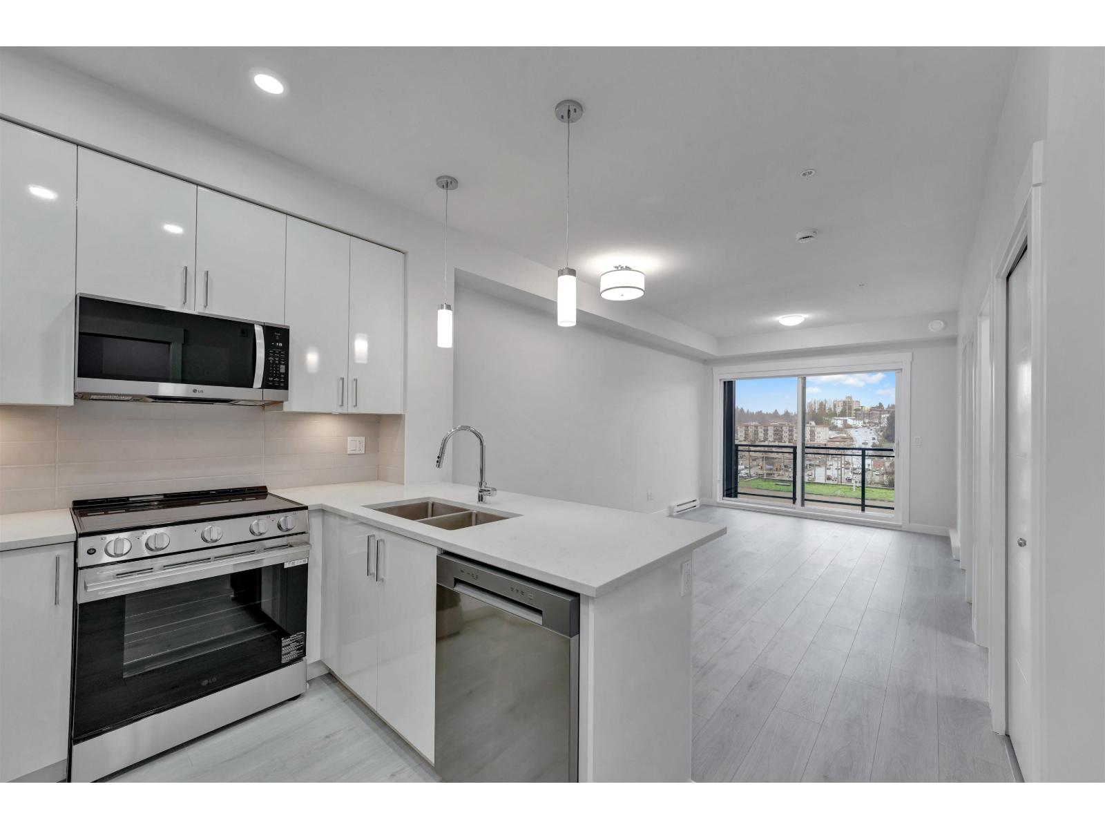 419 33886 Pine Street, Abbotsford, British Columbia V0V 0V0 - Photo 3 - R3071839