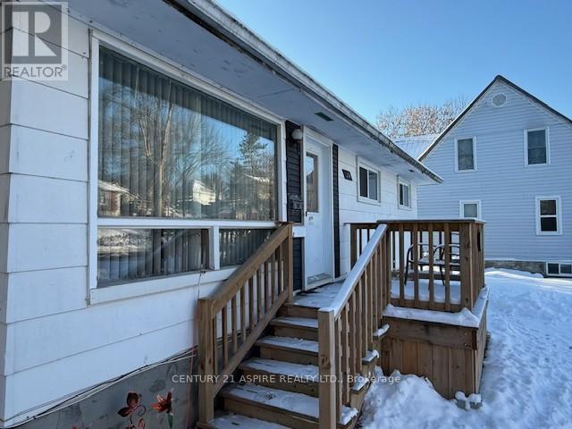 394 Mcgee Street E, Pembroke, Ontario  K8A 6C5 - Photo 3 - X12611272
