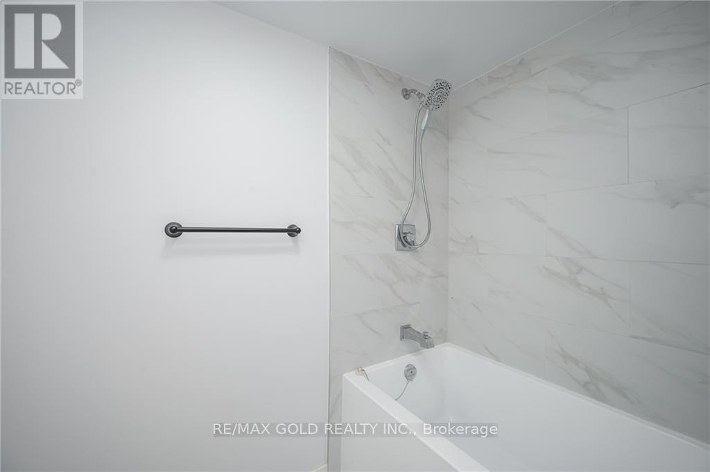 Bsmt - 54 Moxley Drive, Hamilton, Ontario  L8T 3Y7 - Photo 10 - X12493250