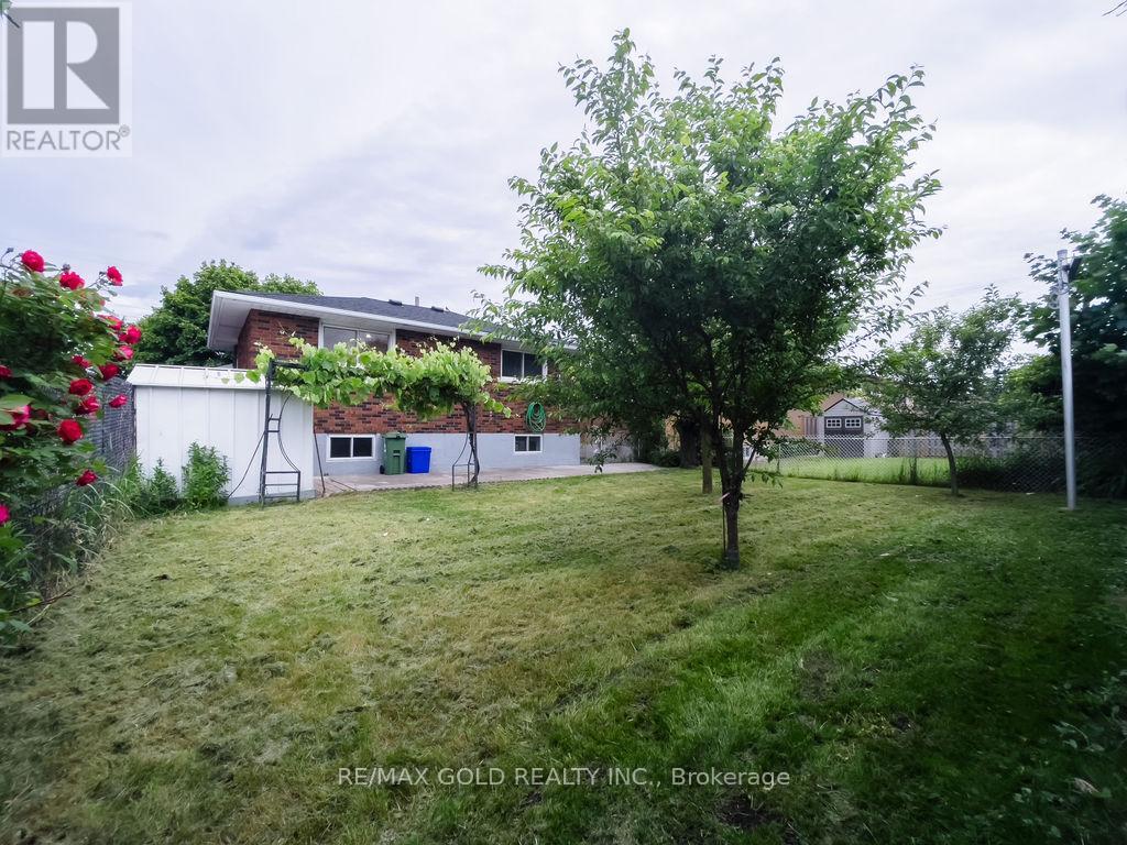 Bsmt - 54 Moxley Drive, Hamilton, Ontario  L8T 3Y7 - Photo 16 - X12493250