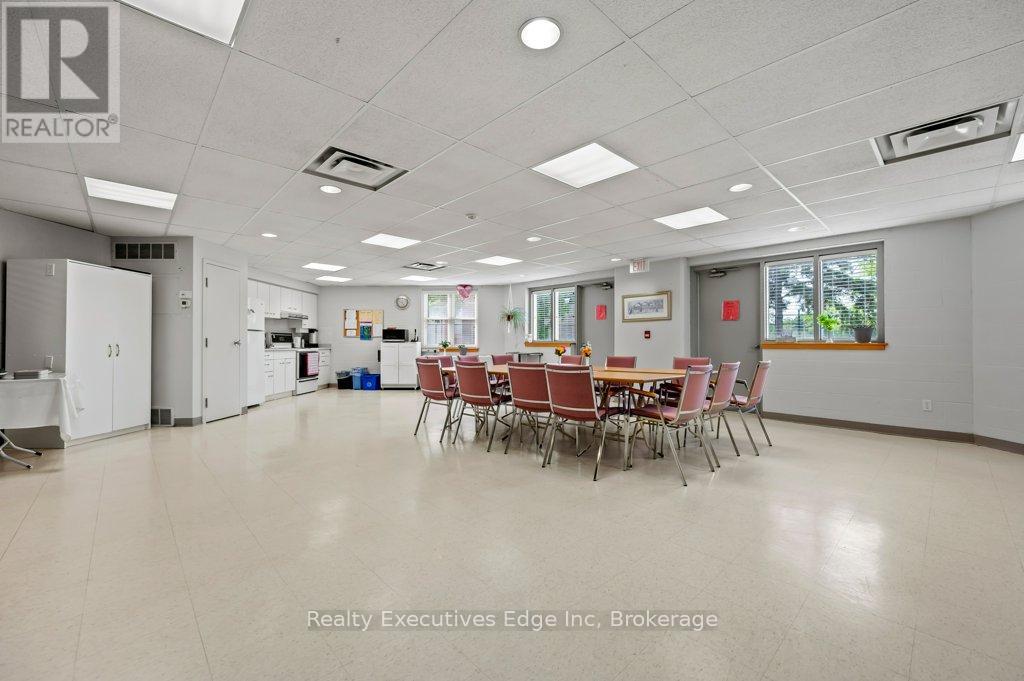 306 - 208 Silvercreek Parkway N, Guelph (Junction/onward Willow), Ontario  N1H 8H2 - Photo 37 - X12611334