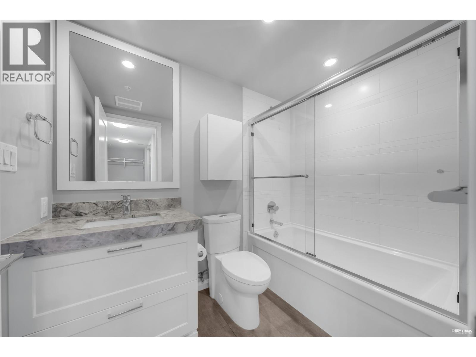 1102 520 Como Lake Avenue, Coquitlam, British Columbia  V3J 0E8 - Photo 23 - R3072705