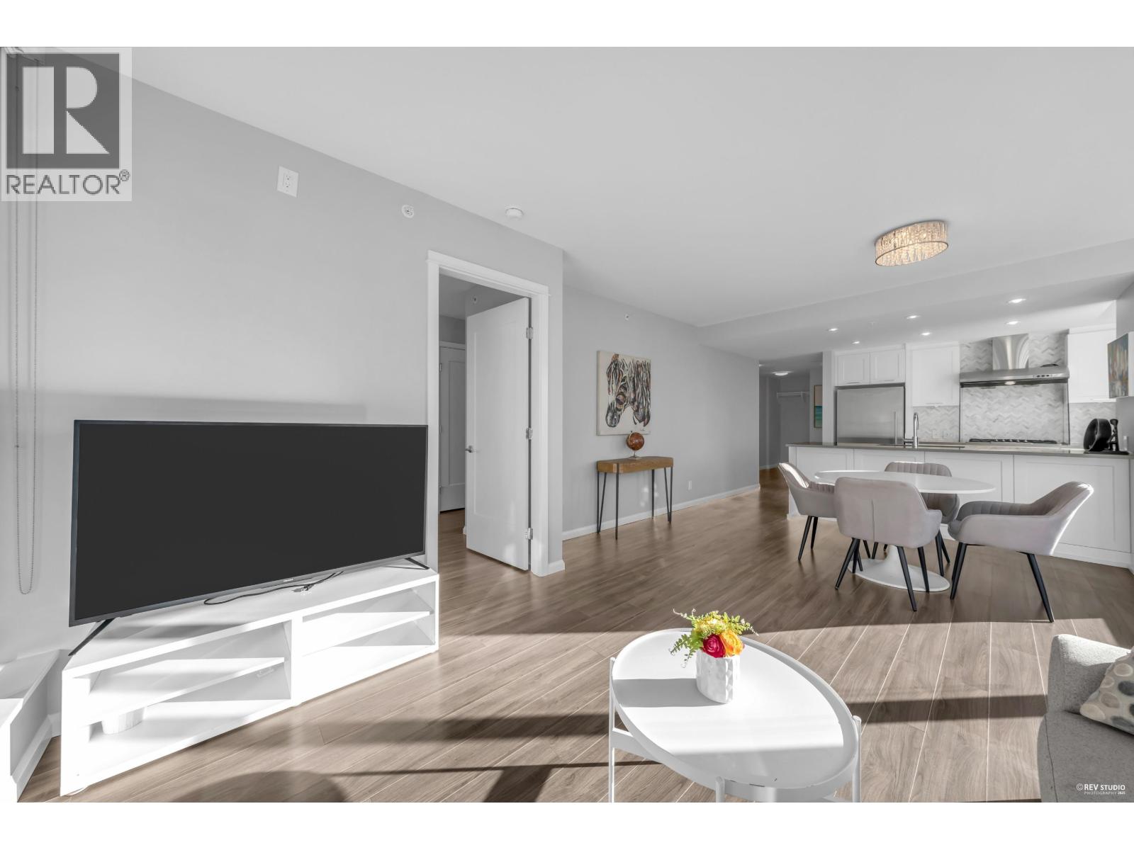 1102 520 Como Lake Avenue, Coquitlam, British Columbia  V3J 0E8 - Photo 8 - R3072705