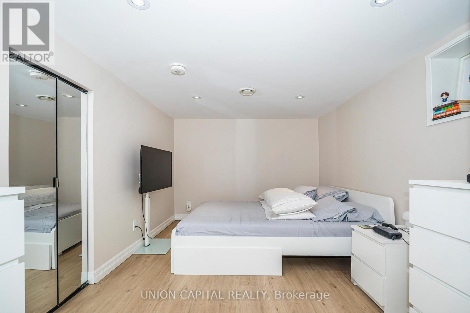 Basement - 40 Peveril Hill N, Toronto, Ontario  M6C 3B1 - Photo 8 - C12611284