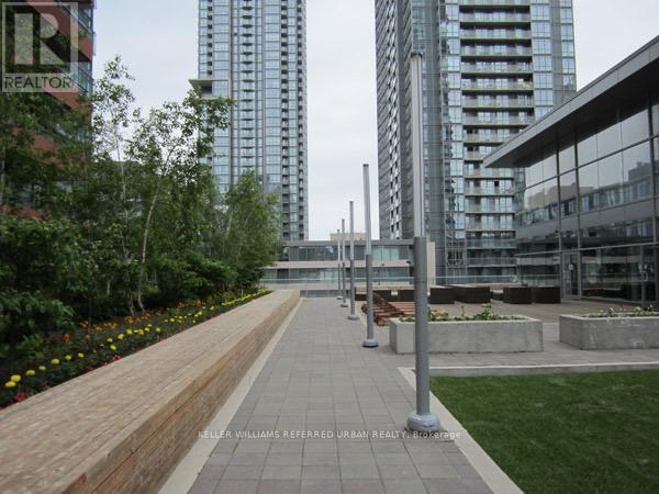 829 - 4k Spadina Avenue, Toronto (Waterfront Communities), Ontario  M5V 3Y9 - Photo 12 - C12611318