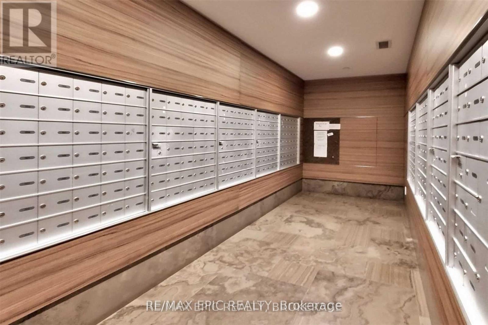 2703 - 75 St Nicholas Street, Toronto (Bay Street Corridor), Ontario  M4Y 0A5 - Photo 15 - C12611320