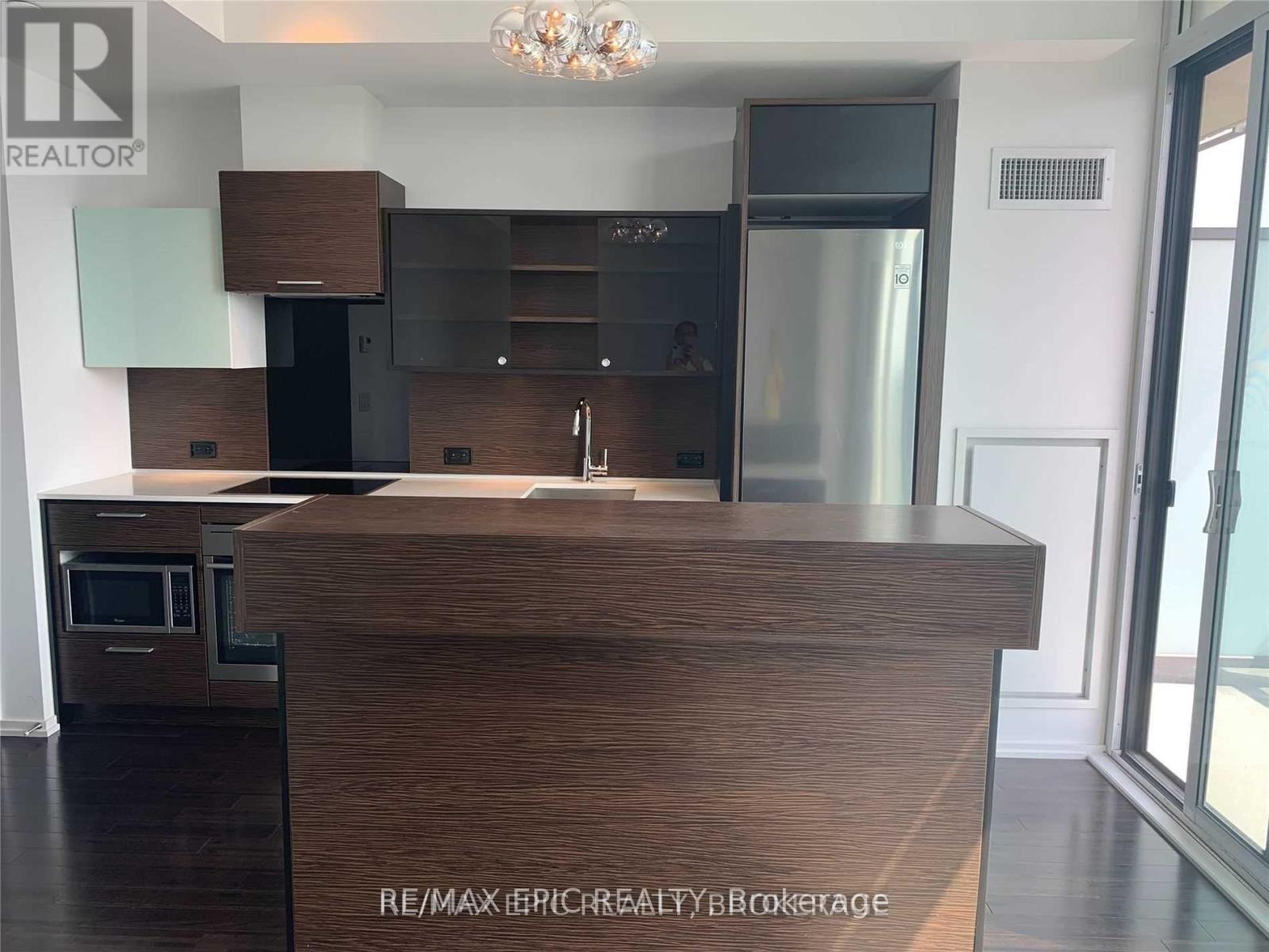 2703 - 75 St Nicholas Street, Toronto (Bay Street Corridor), Ontario  M4Y 0A5 - Photo 3 - C12611320