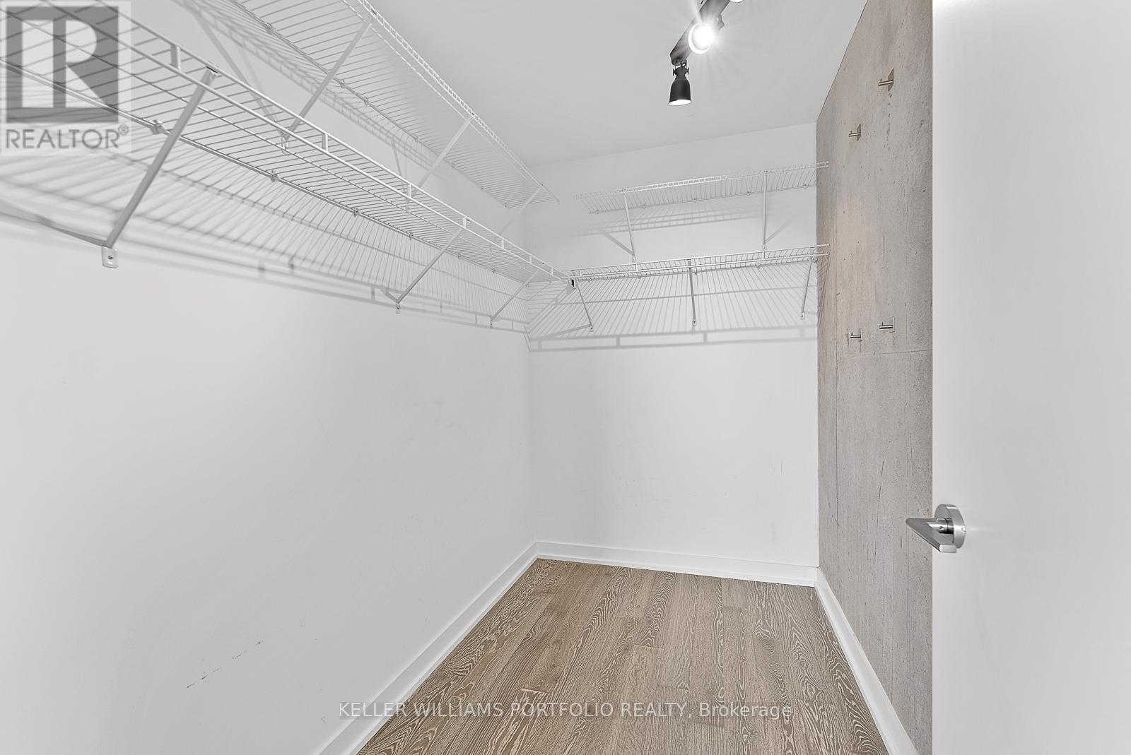 Ph07 - 39 Brant Street, Toronto (Waterfront Communities), Ontario  M5V 0M8 - Photo 25 - C12611366