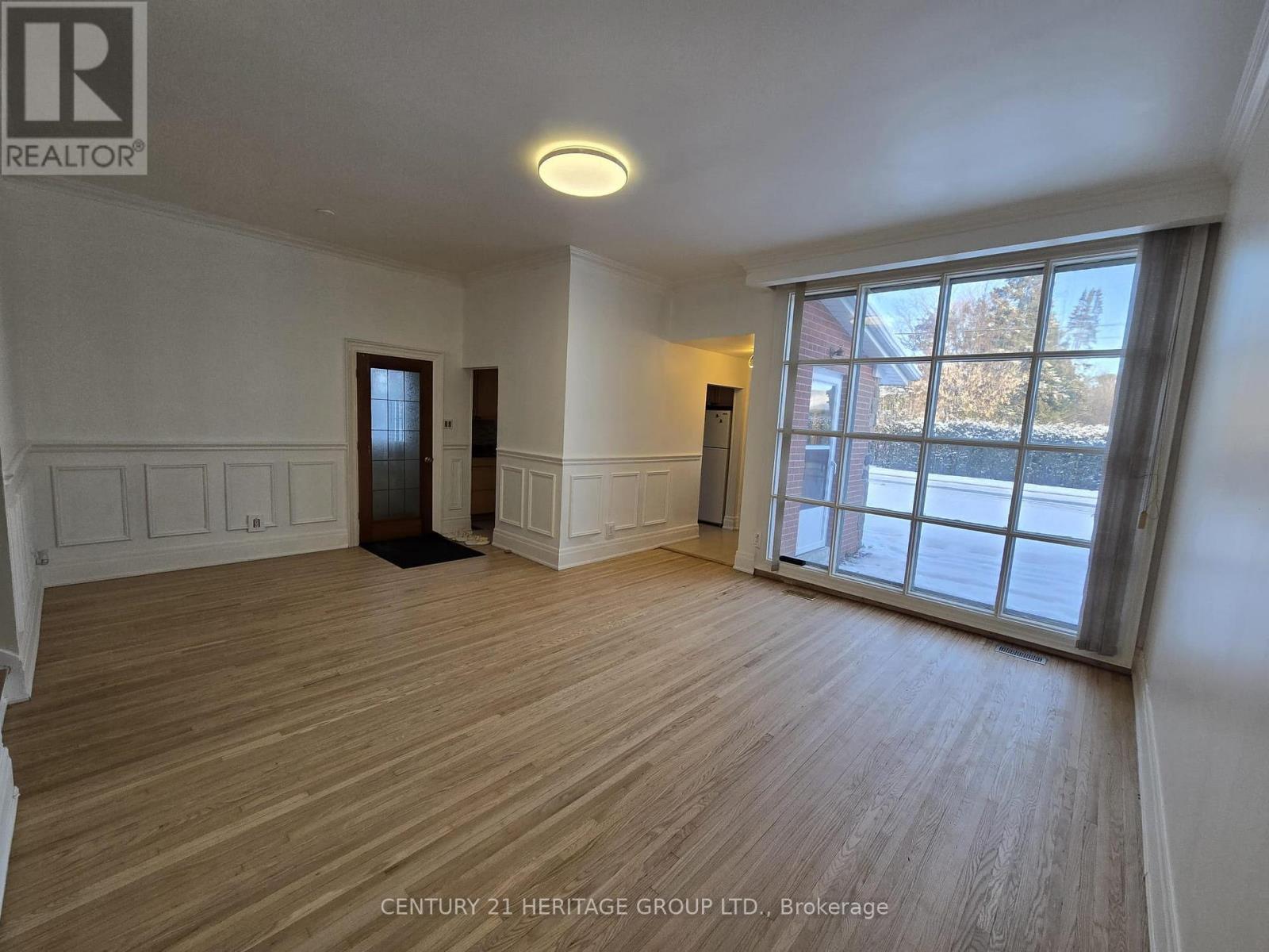 Main - 9 Dunham Crescent, Aurora, Ontario  L4G 2V3 - Photo 4 - N12611304