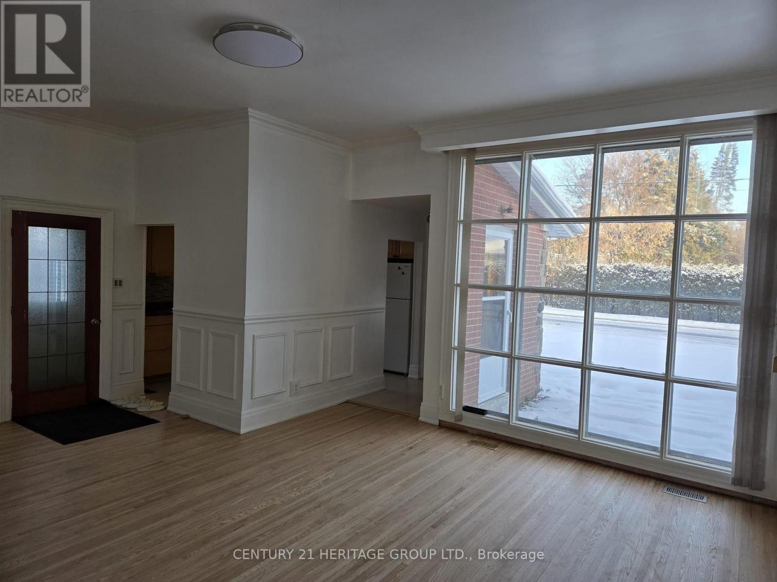 Main - 9 Dunham Crescent, Aurora, Ontario  L4G 2V3 - Photo 6 - N12611304