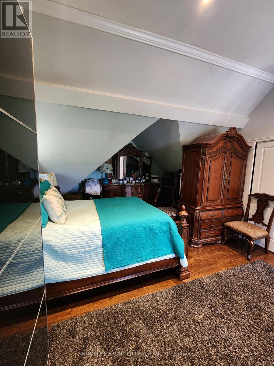 3 Mandalane Drive, King, Ontario  L0G 1T0 - Photo 19 - N12611330