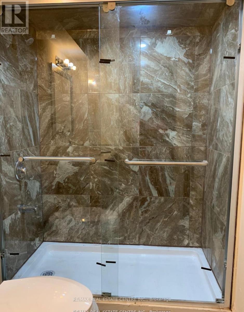 Basement - 15 Goderich Drive, Brampton, Ontario  L7A 5A7 - Photo 7 - W12611278