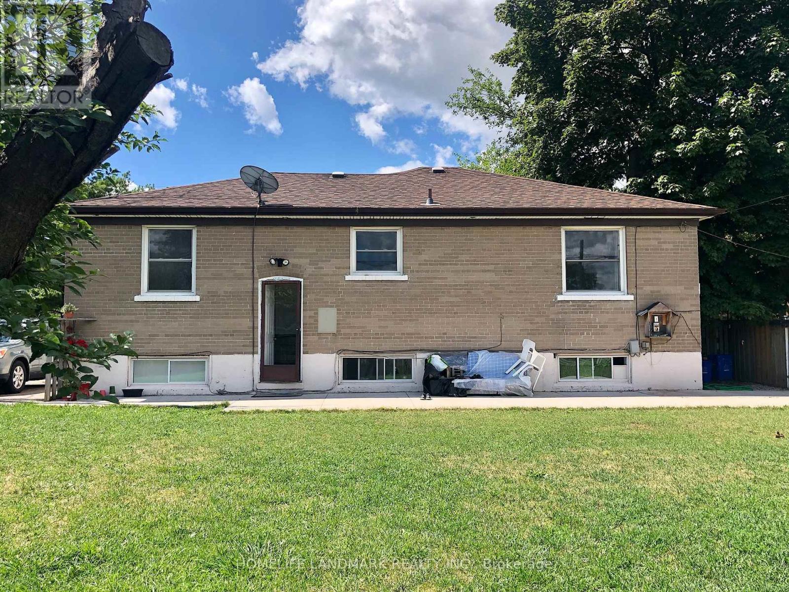 Main - 529 Third Line, Oakville, Ontario  L6L 4A8 - Photo 12 - W12611298