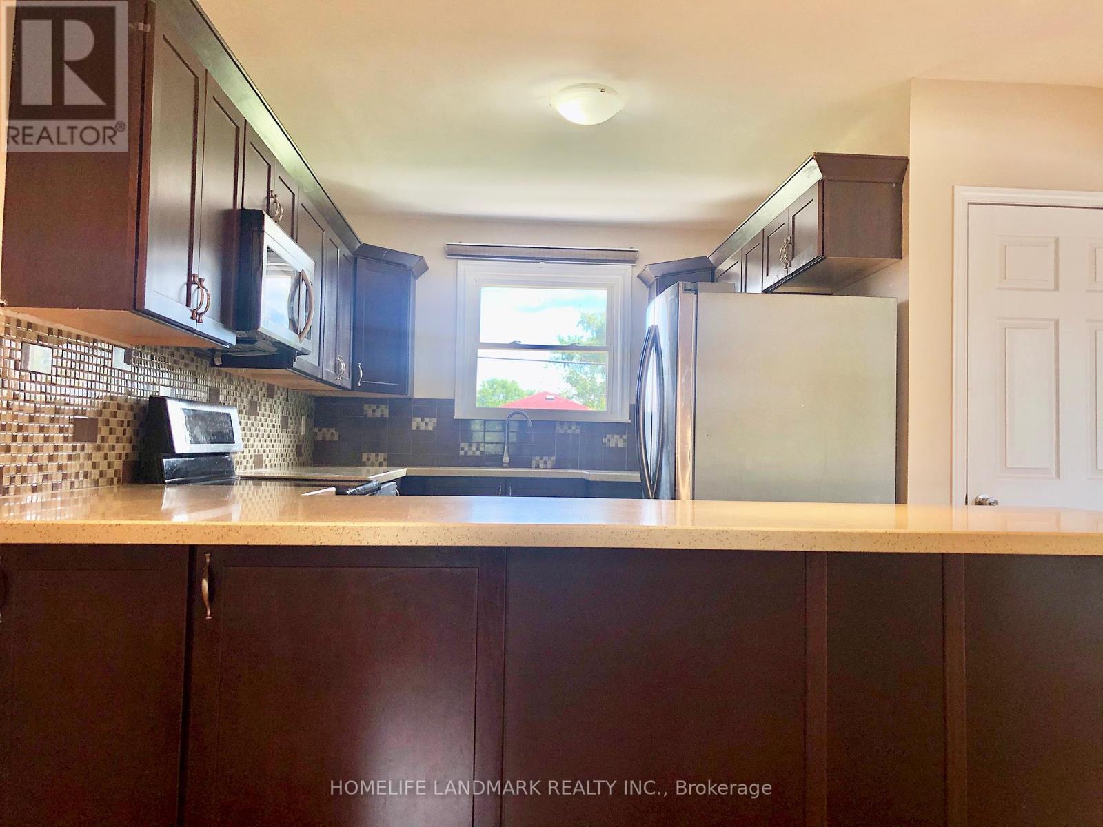 Main - 529 Third Line, Oakville, Ontario  L6L 4A8 - Photo 6 - W12611298