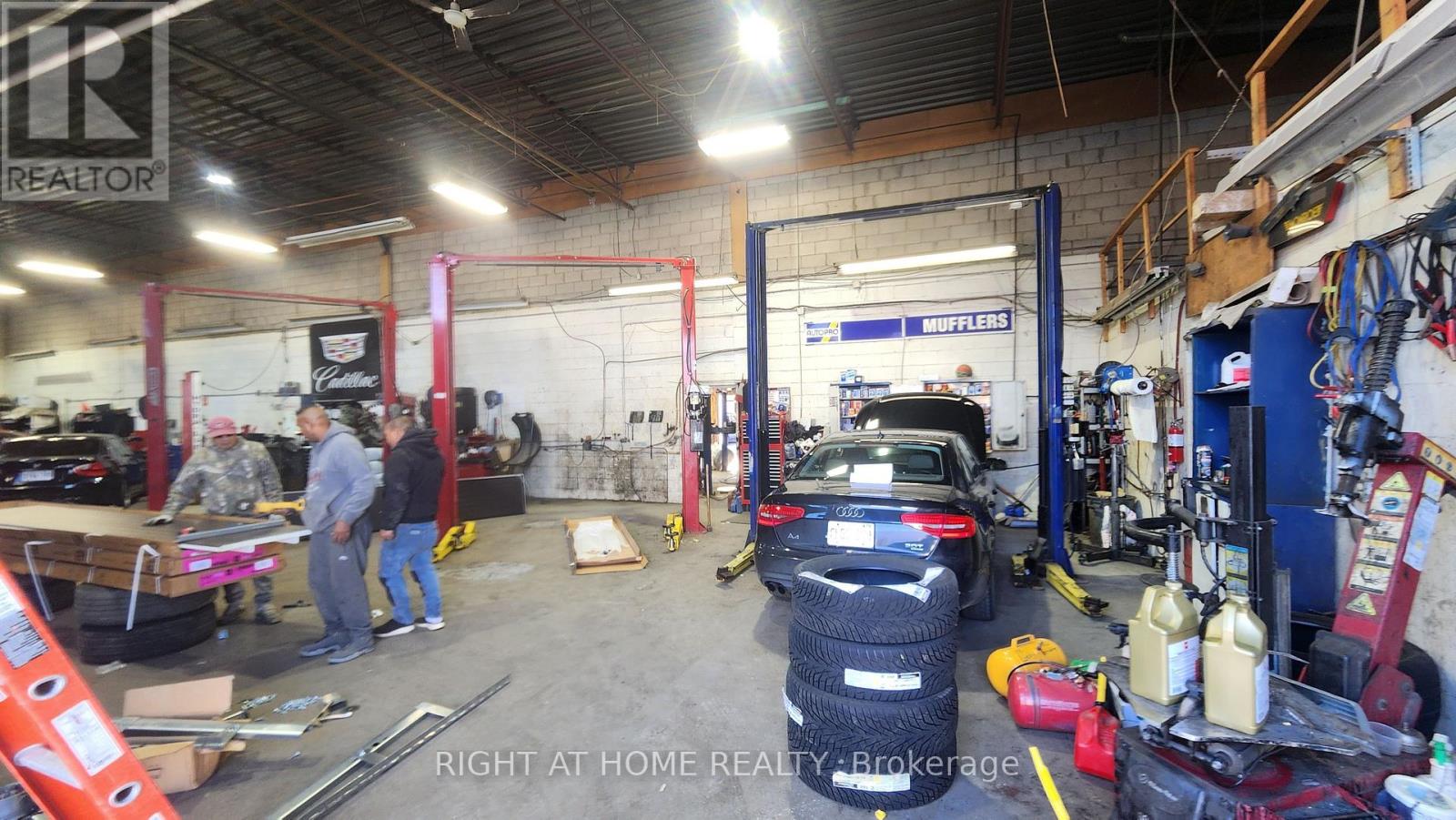 3191 Wolfedale Road, Mississauga (Mavis-Erindale), Ontario  L5C 1V8 - Photo 12 - W12611302