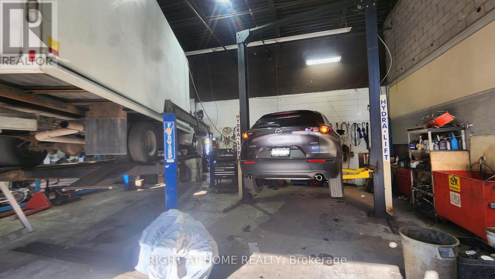 3191 Wolfedale Road, Mississauga (Mavis-Erindale), Ontario  L5C 1V8 - Photo 16 - W12611302