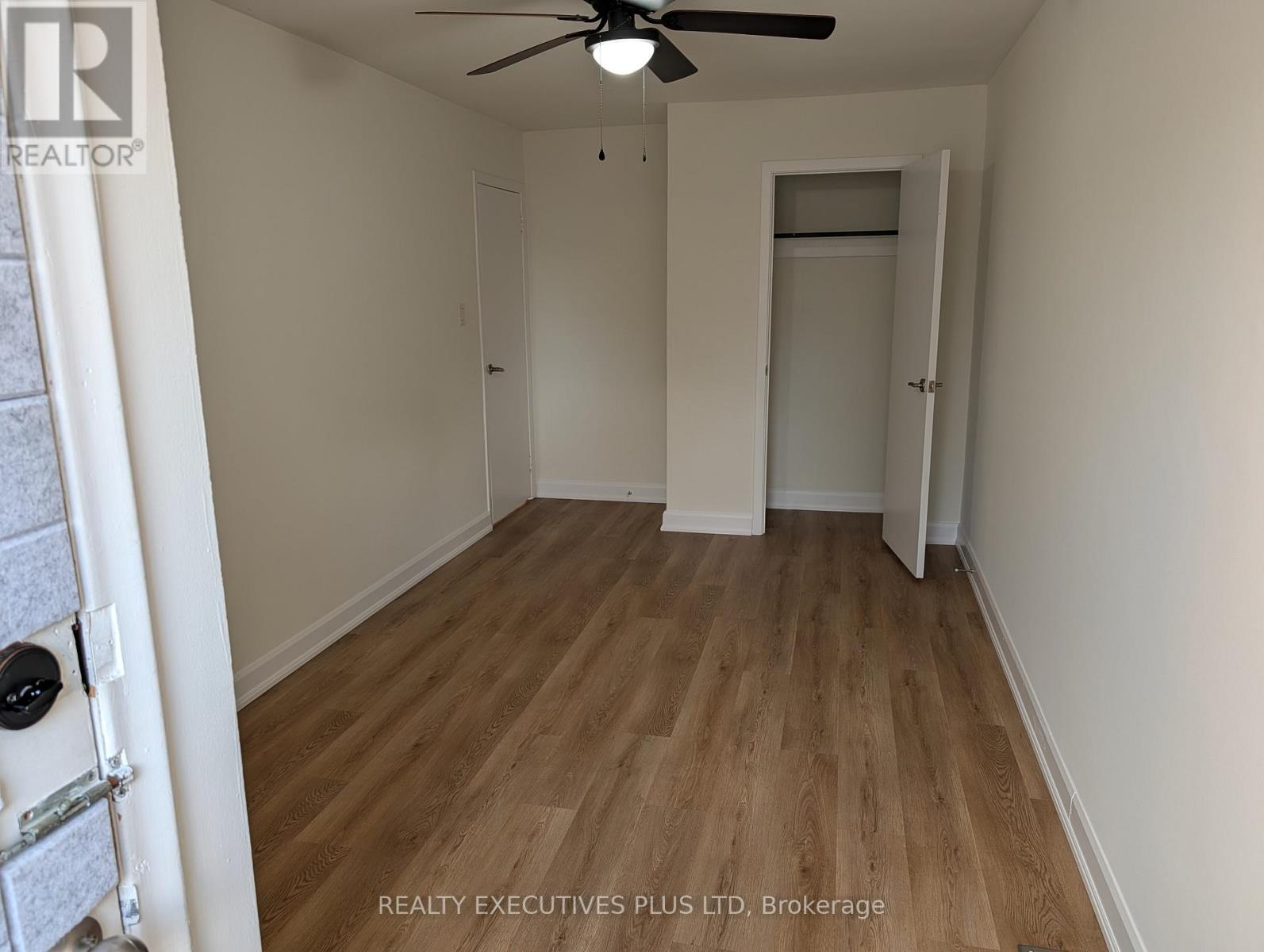 C - 286 Lakeshore Road E, Mississauga, Ontario  L5G 1H2 - Photo 6 - W12611306