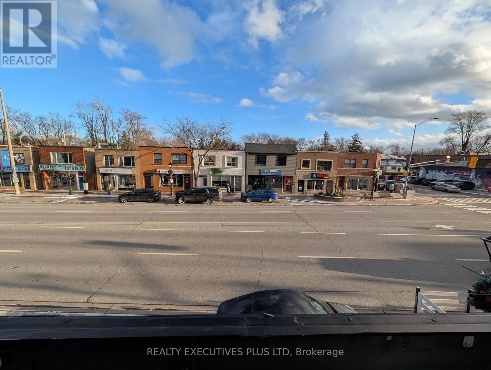 C - 286 Lakeshore Road E, Mississauga, Ontario  L5G 1H2 - Photo 9 - W12611306