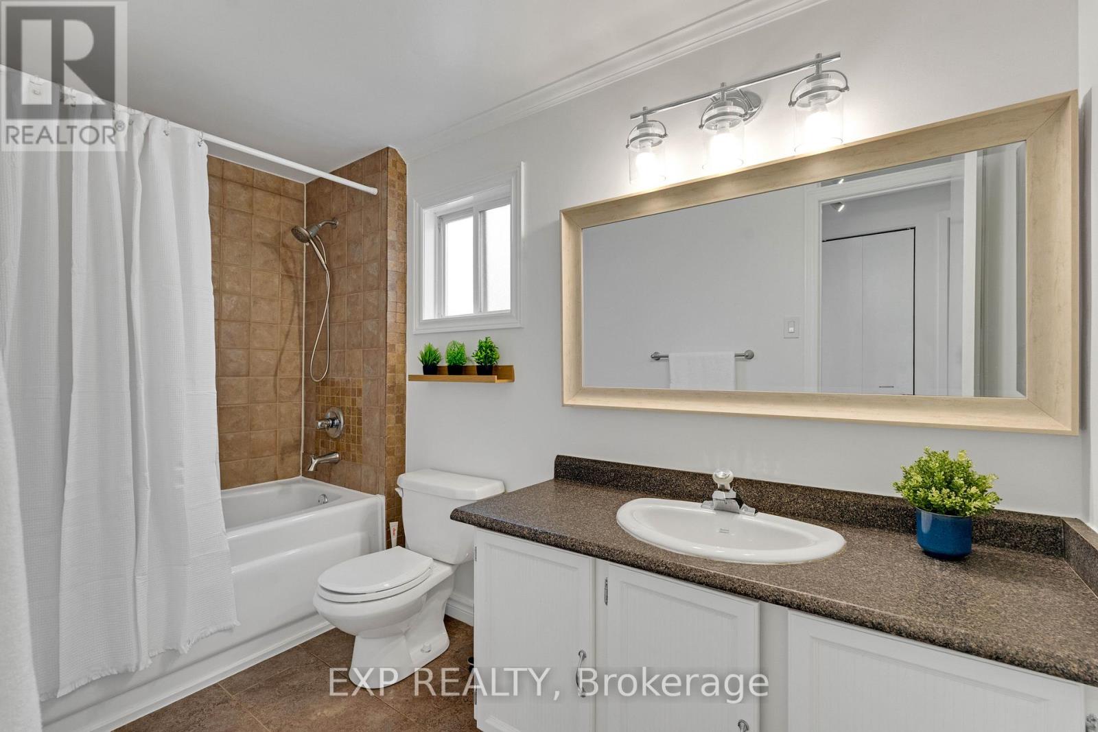 4208 Stonemason Crescent, Mississauga, Ontario  L5L 2Z7 - Photo 21 - W12611326