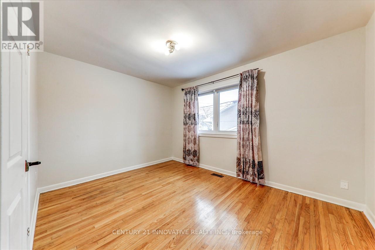 Main - 359 Rathburn Road, Toronto, Ontario  M9B 2M2 - Photo 13 - W12611346