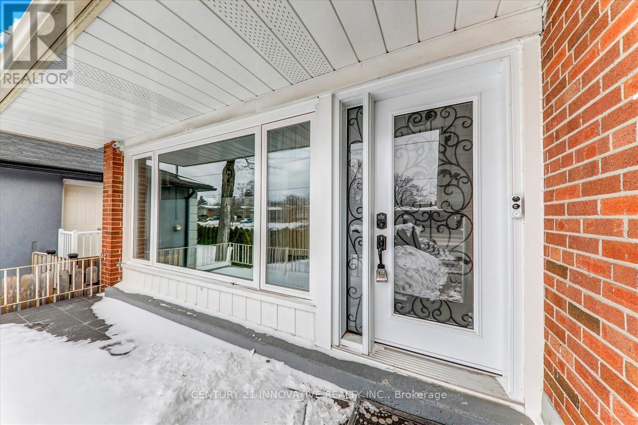 Main - 359 Rathburn Road, Toronto, Ontario  M9B 2M2 - Photo 2 - W12611346