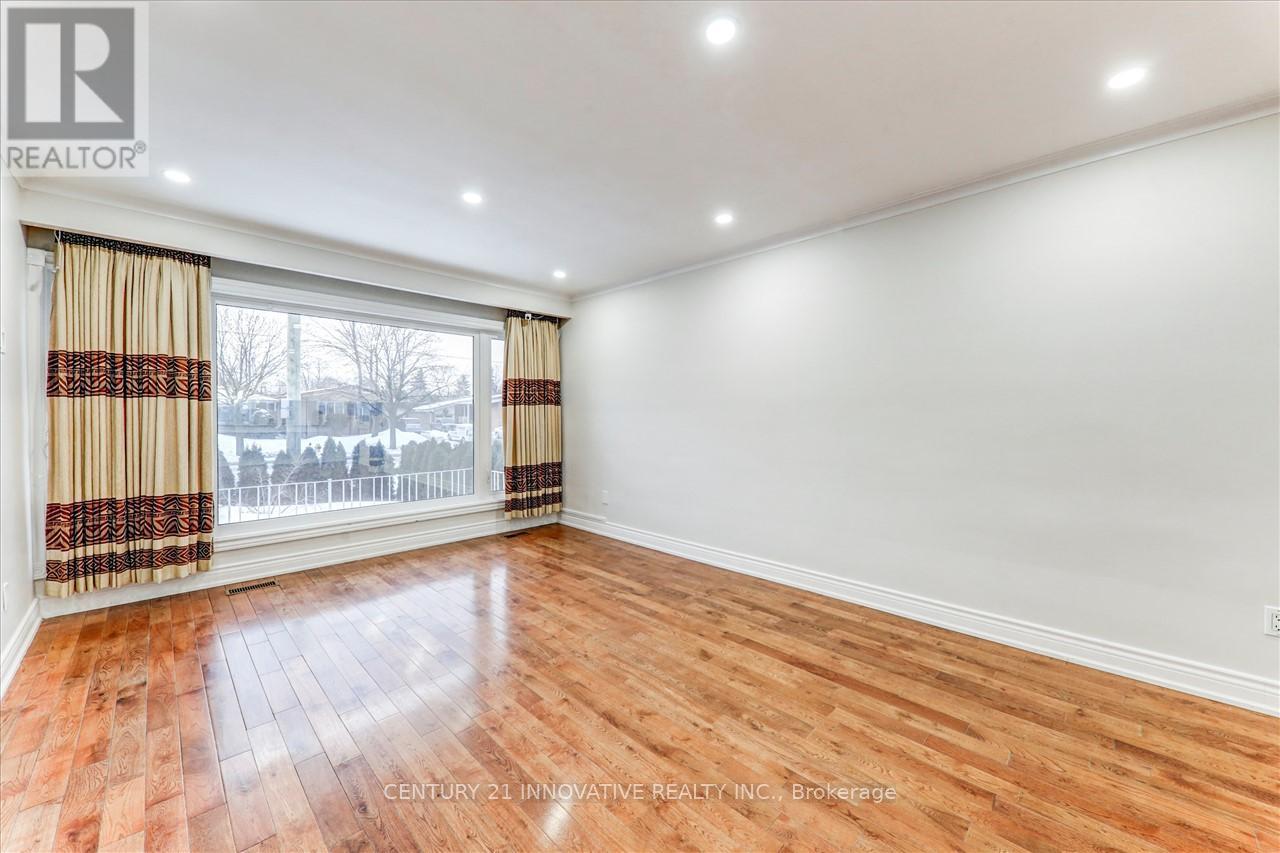 Main - 359 Rathburn Road, Toronto, Ontario  M9B 2M2 - Photo 7 - W12611346