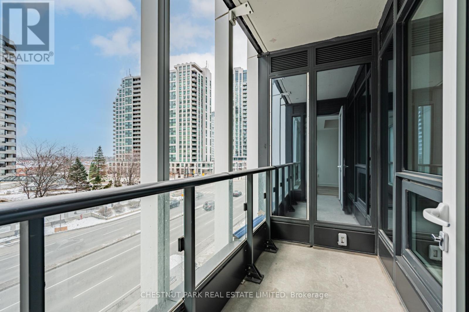 318 - 395 Square One Drive, Mississauga, Ontario  L5B 0P6 - Photo 24 - W12611356