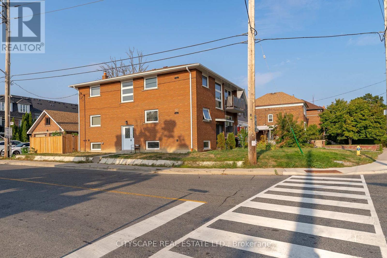 Lower - 2724 Lakeshore Boulevard, Toronto, Ontario  M8V 1G8 - Photo 2 - W12607802