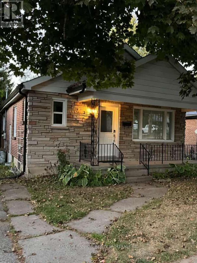 616 Grosvenor Street, London East, Ontario N5Y 3T4 - Photo 1 - X12466308