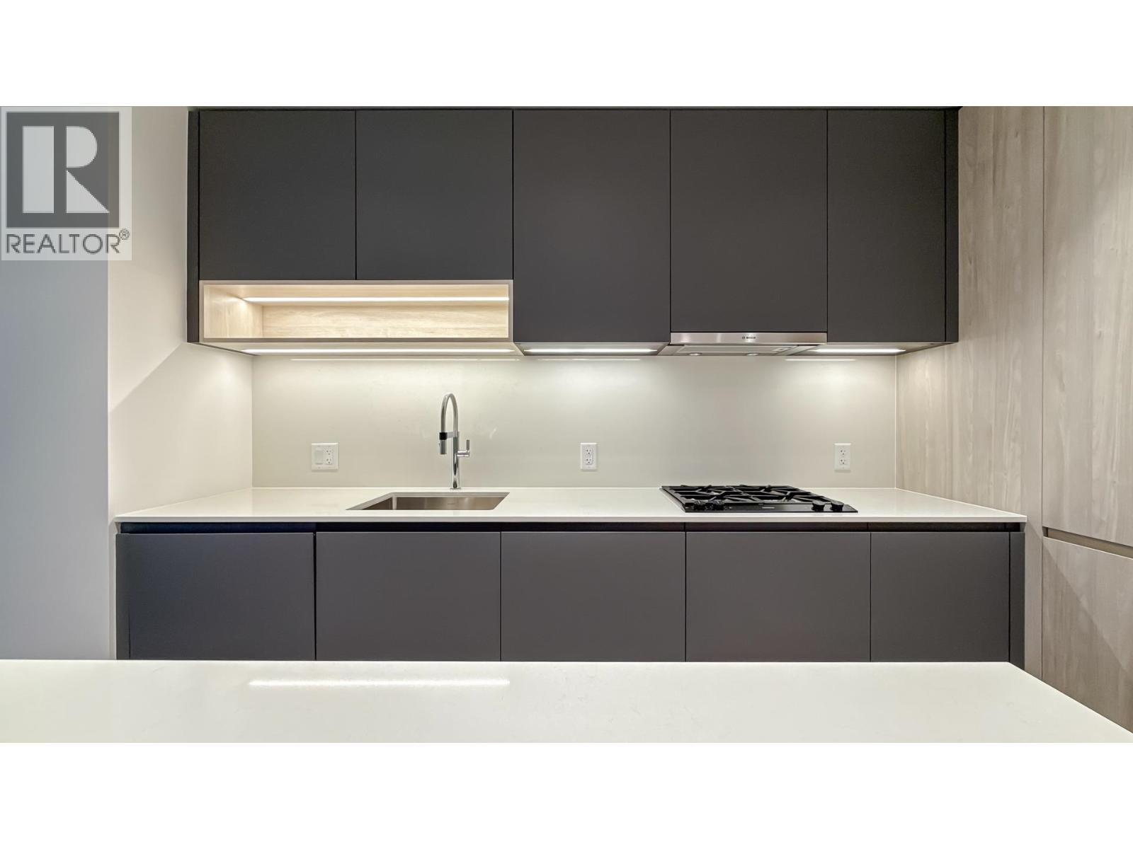 744 6500 Minoru Boulevard, Richmond, British Columbia  V6Y 0N2 - Photo 10 - R3072813